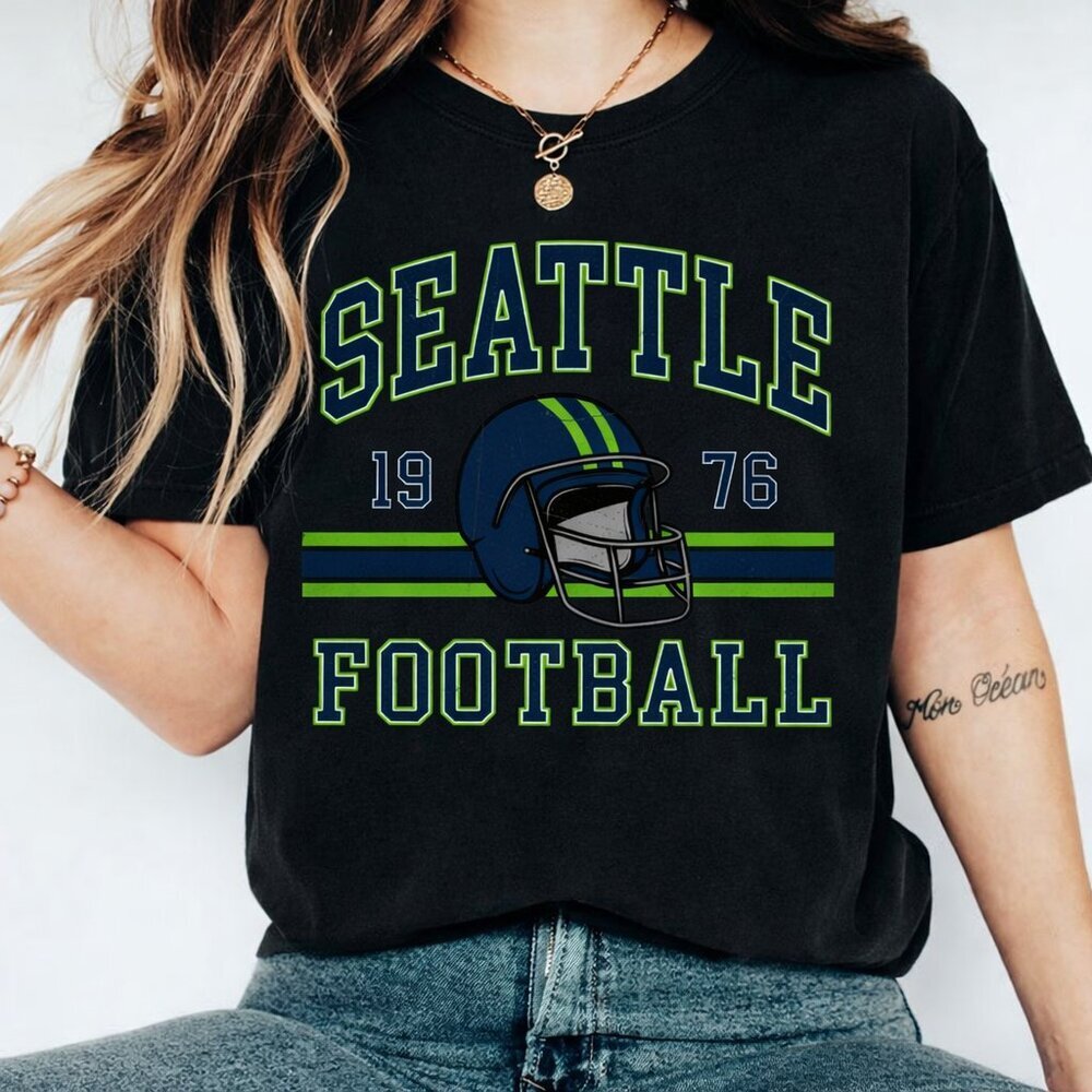 Seattle Football Vintage T-Shirt,Seattle Seahawk Football T-shirt, Seahawk 90